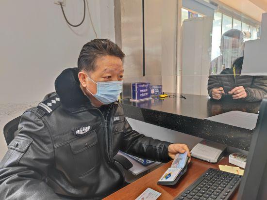 上海电动车上牌最新动态，城市变迁中的绿色出行与成长故事